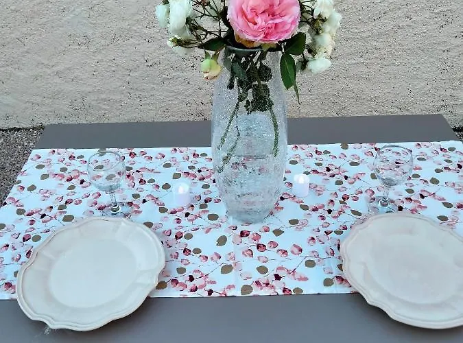 Au Petit Beaune (Cote d'Or)